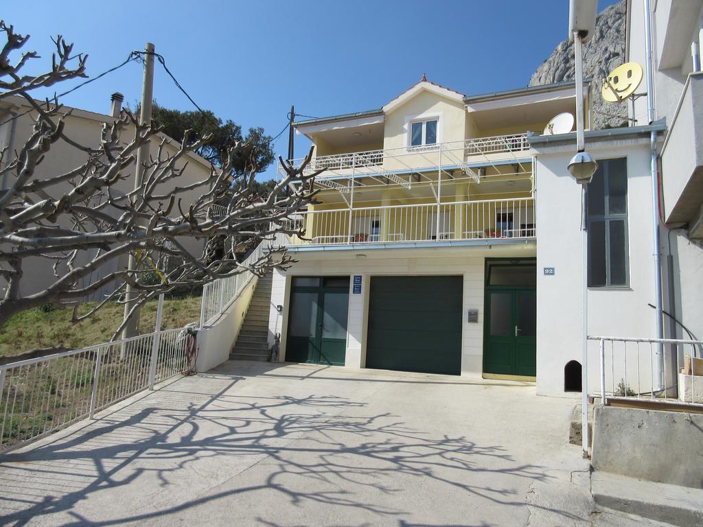Apartments Niksa Kastelan Omis Ngoại thất bức ảnh