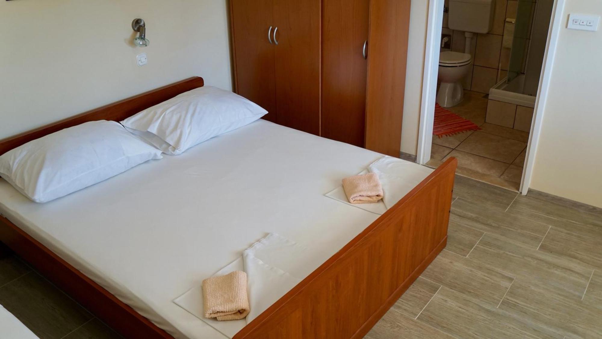 Apartments Niksa Kastelan Omis Ngoại thất bức ảnh